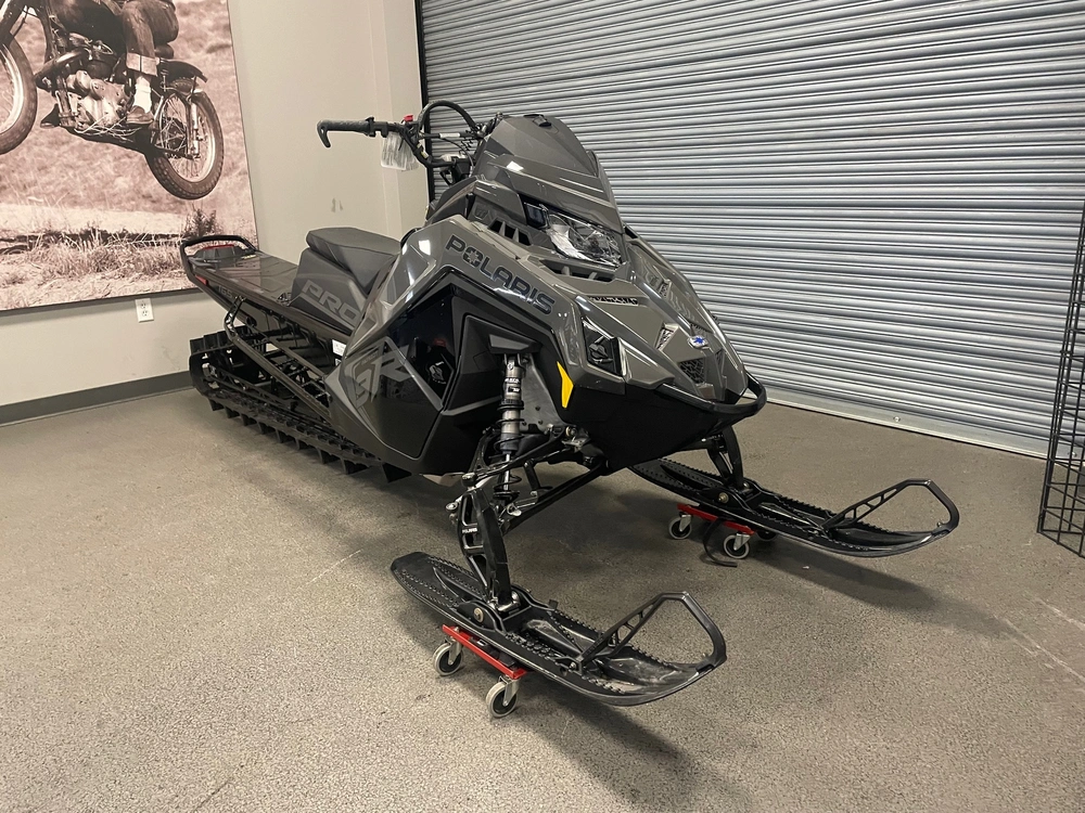 2025 Polaris 9r Pro Rmk Es 165 X 2.75 - Black alt