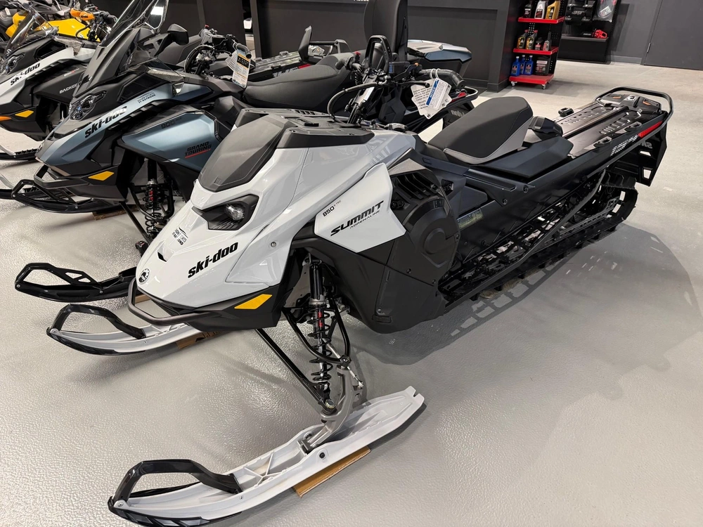 Ski-doo Summit Adrenaline 154 850 E-tec 2026 alt
