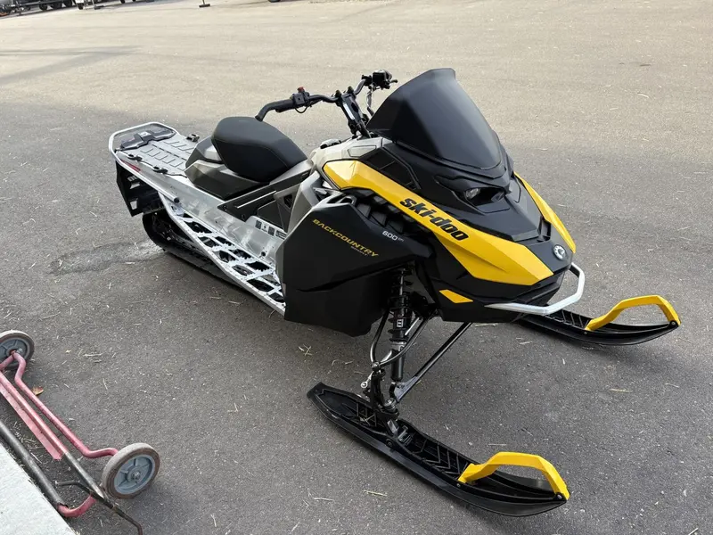 2026 Ski-Doo BACKCOUNTRY SPORT (39") 600 EFI PowderMax 2.0" E.S.   -UBTA