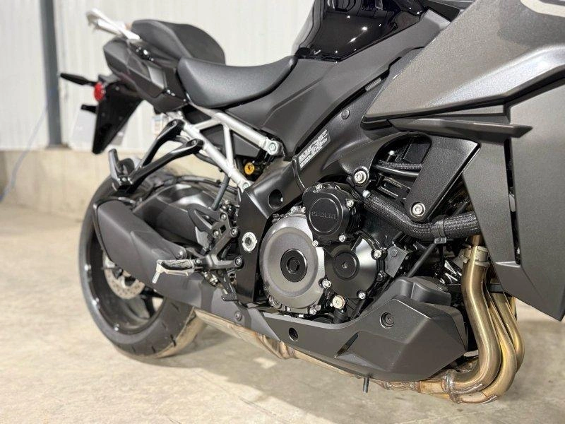 Suzuki Gsx-s1000gx 2024 alt