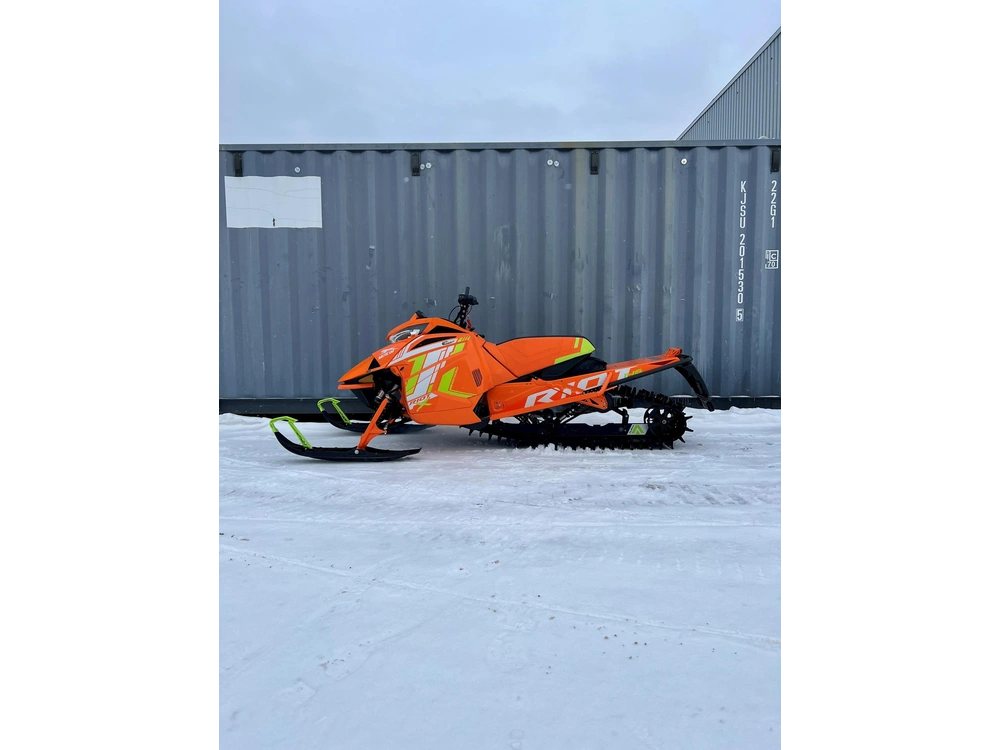 Arctic Cat Riot X Alpha One 2022 alt