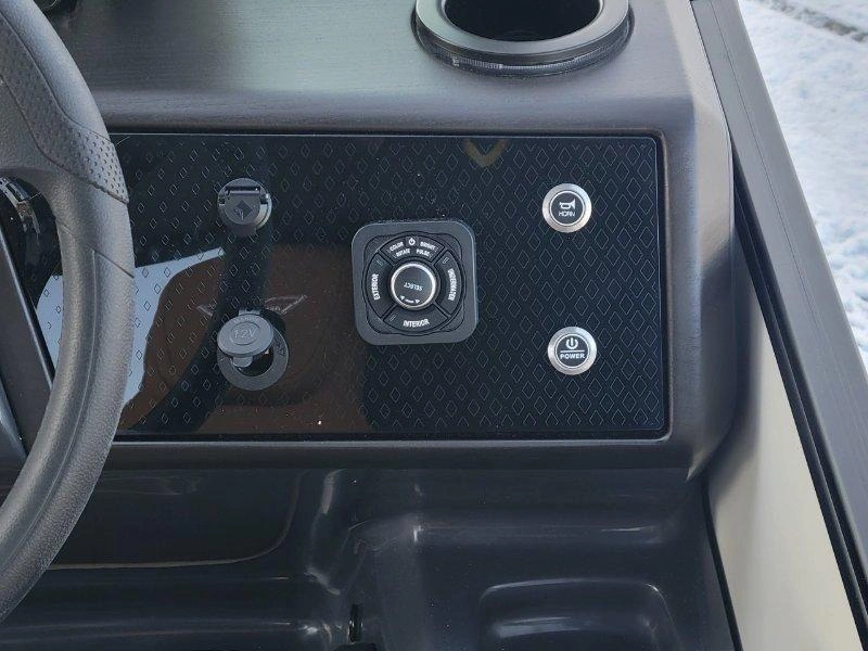 Bennington Marine 22 M Swingback 3t Blanc 2026 alt