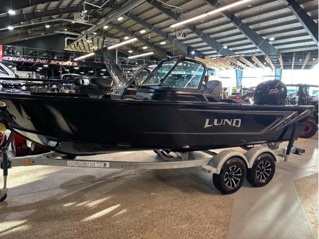 Lund Boat Co 1875 Impact Xs 2025 alt