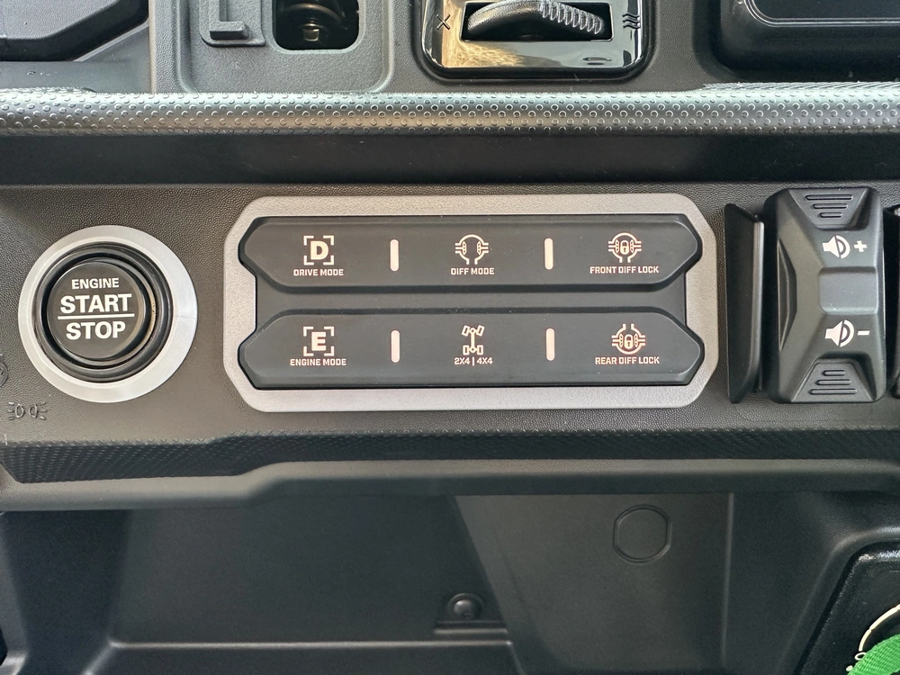 2026 Can-am Defender Limited Cab Hd11 alt