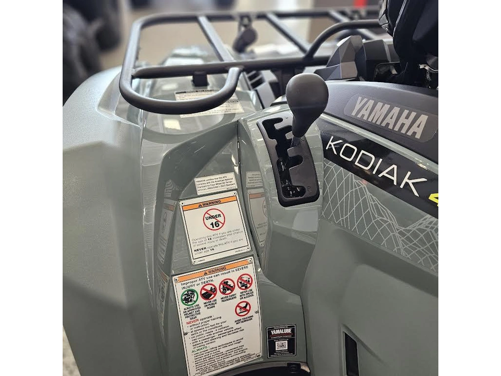 2026 Yamaha Kodiak 450eps Se alt