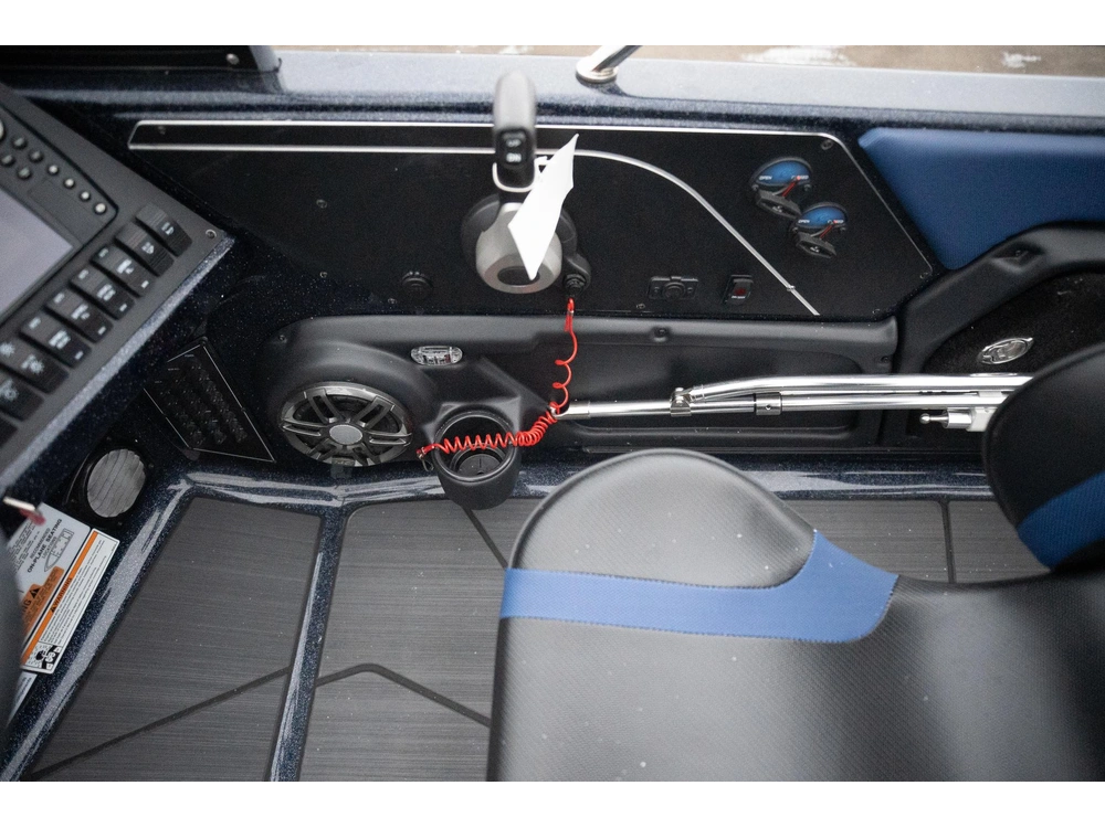 2025 Skeeter Products Solera 189 alt