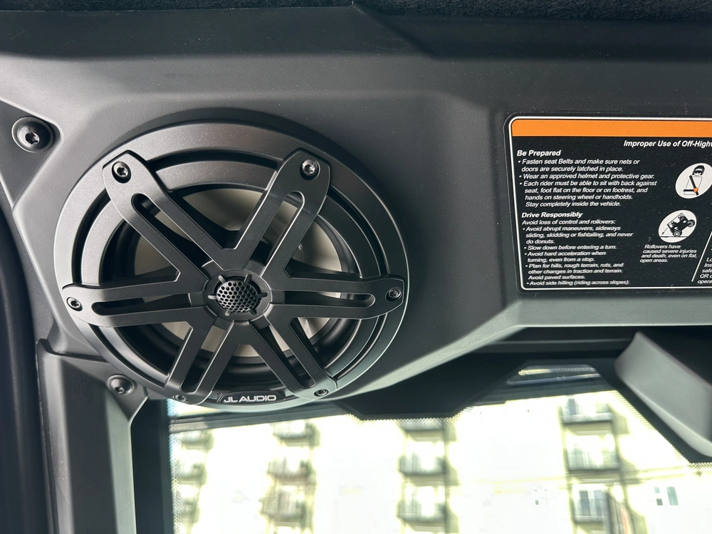 2026 Can-am Defender Ltd Hd11 alt