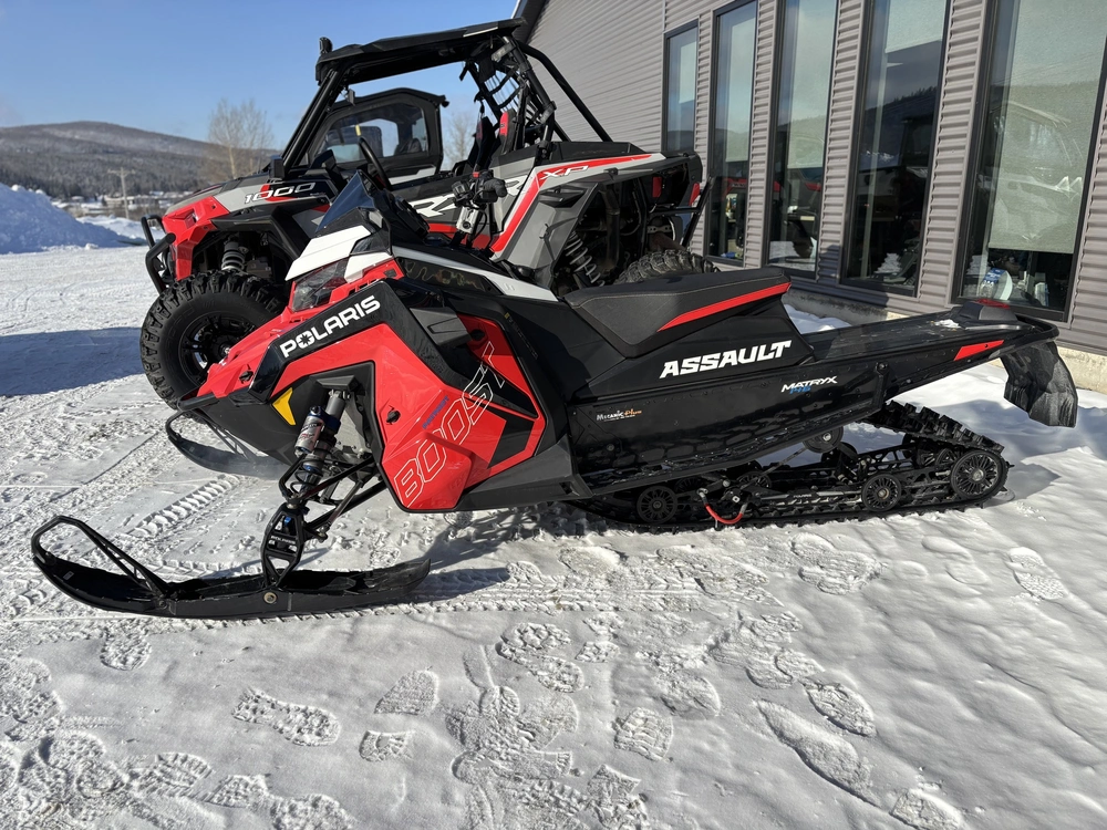 Polaris Demo - Boost 850 Assault 146 1.35 2023 alt