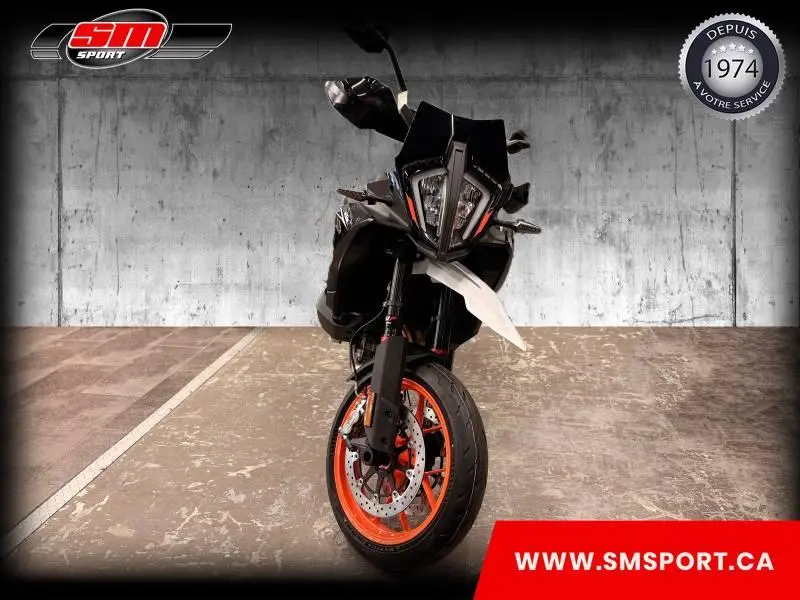 2024 KTM 890 SMT thumbnail 7