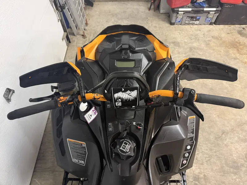 2020 Ski-Doo Summit x 850 165 expert package