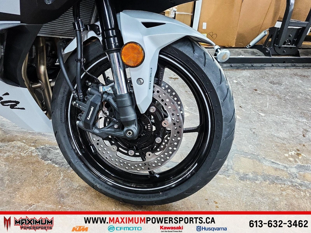 Kawasaki Ninja Zx-4rr 2025 alt