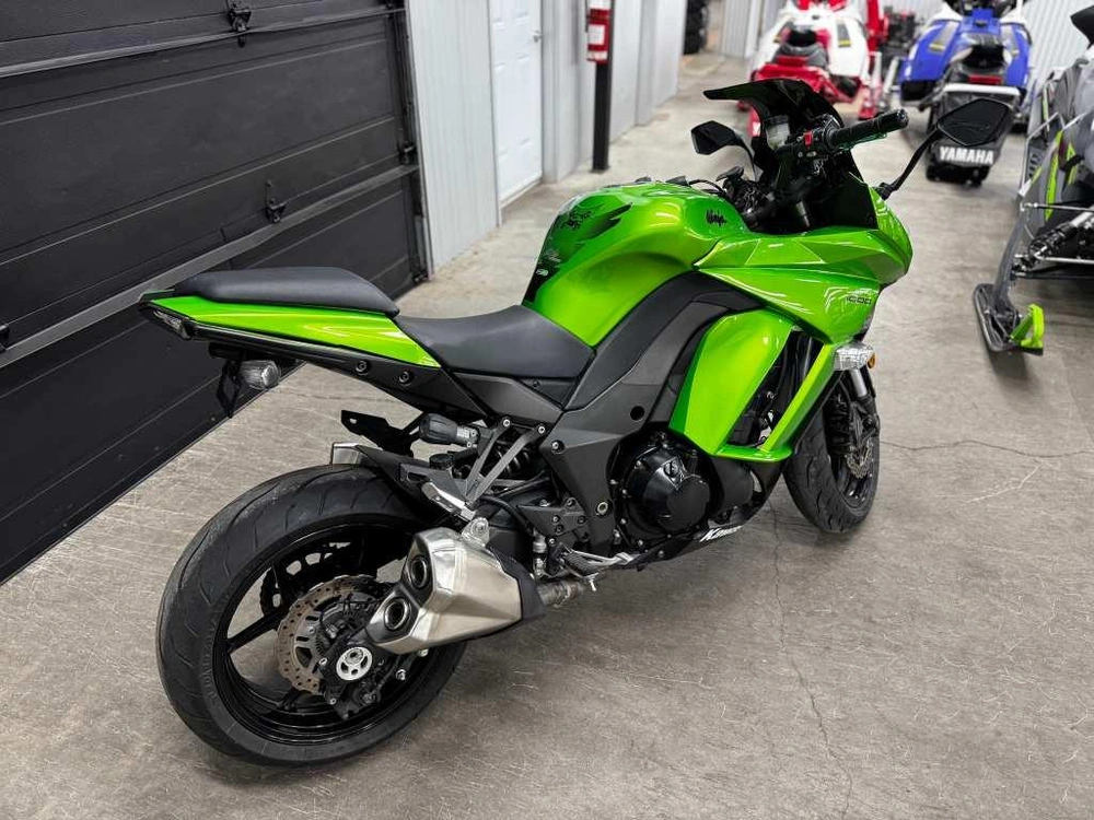 Kawasaki Ninja 1000 2014 alt