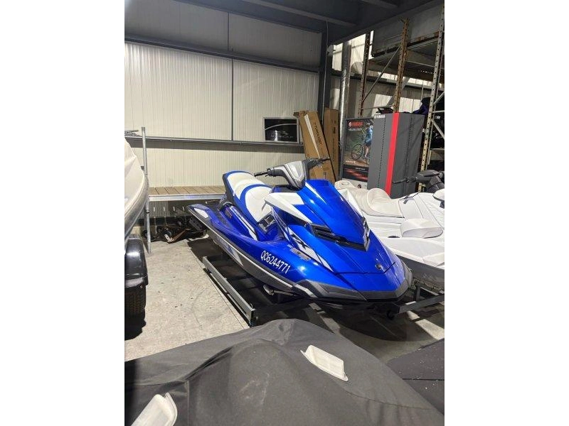 2017 Yamaha Fx Svho alt
