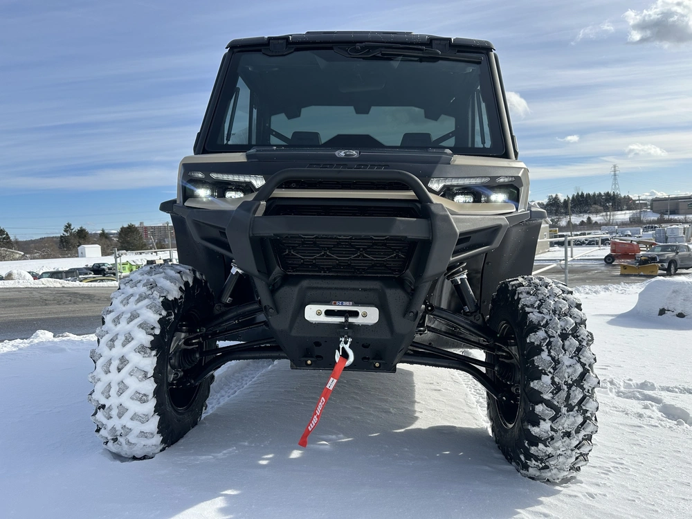 2026 Can-am Defender Ltd Hd11 alt