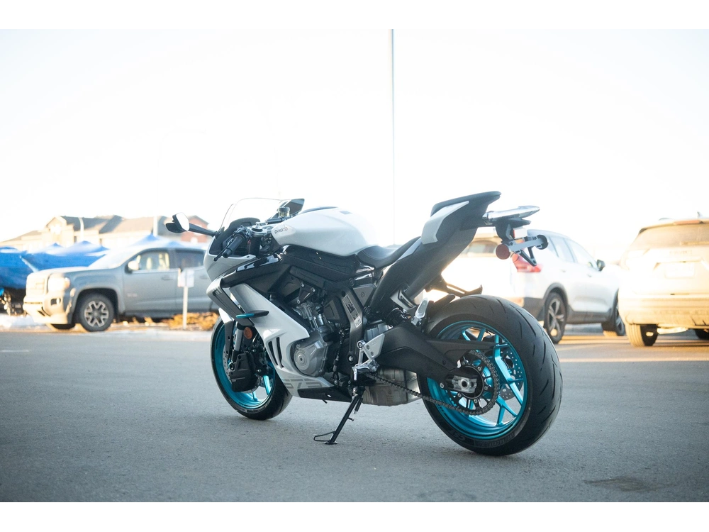 2026 Cfmoto 675ss alt