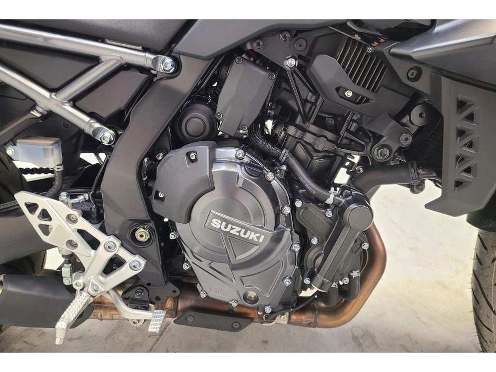 Suzuki Gsx-8s Abs 2023 alt