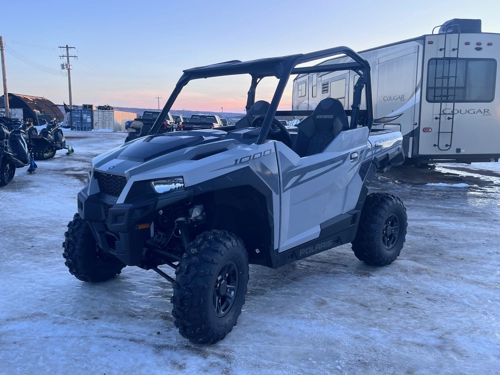 2026 Polaris General 1000 Sport alt