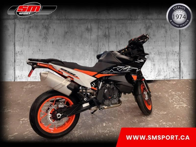 2024 Ktm 890 Smt alt