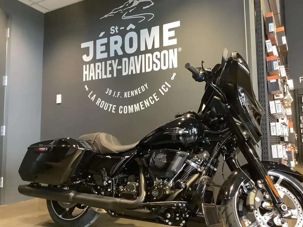 Harley-Davidson STREET GLIDE 2025