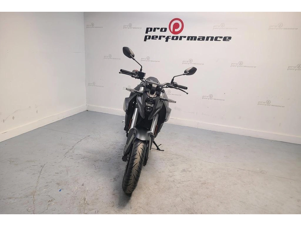 Suzuki Gsx-8s Abs 2023 alt