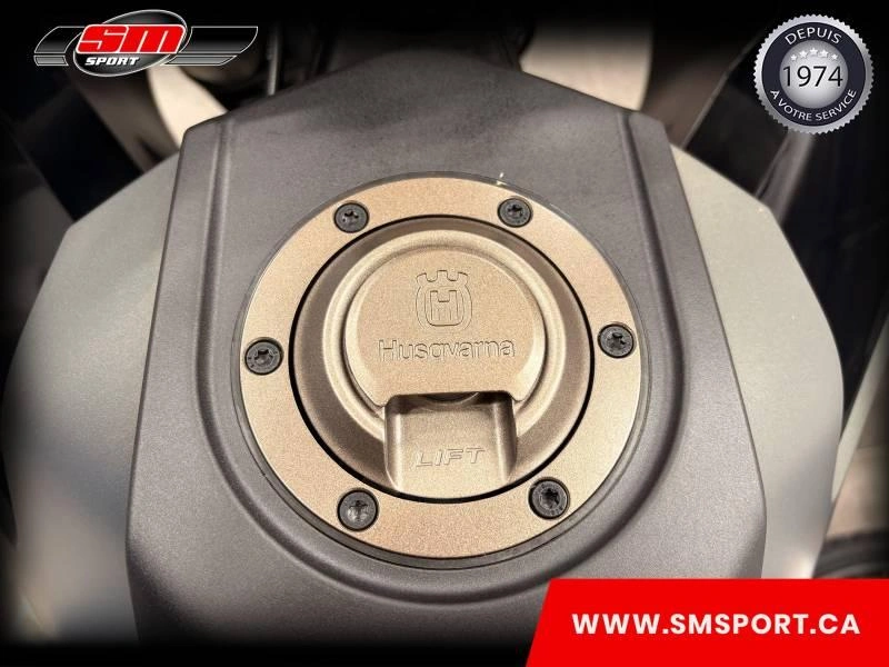 2025 Husqvarna Norden 901 Expedition alt