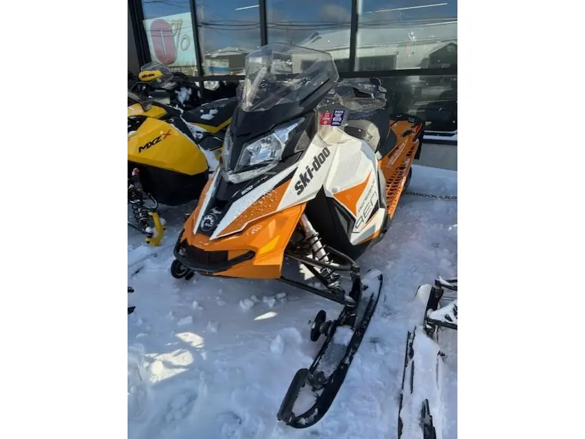 2017 Ski-Doo 000BXHB00 - Renegade