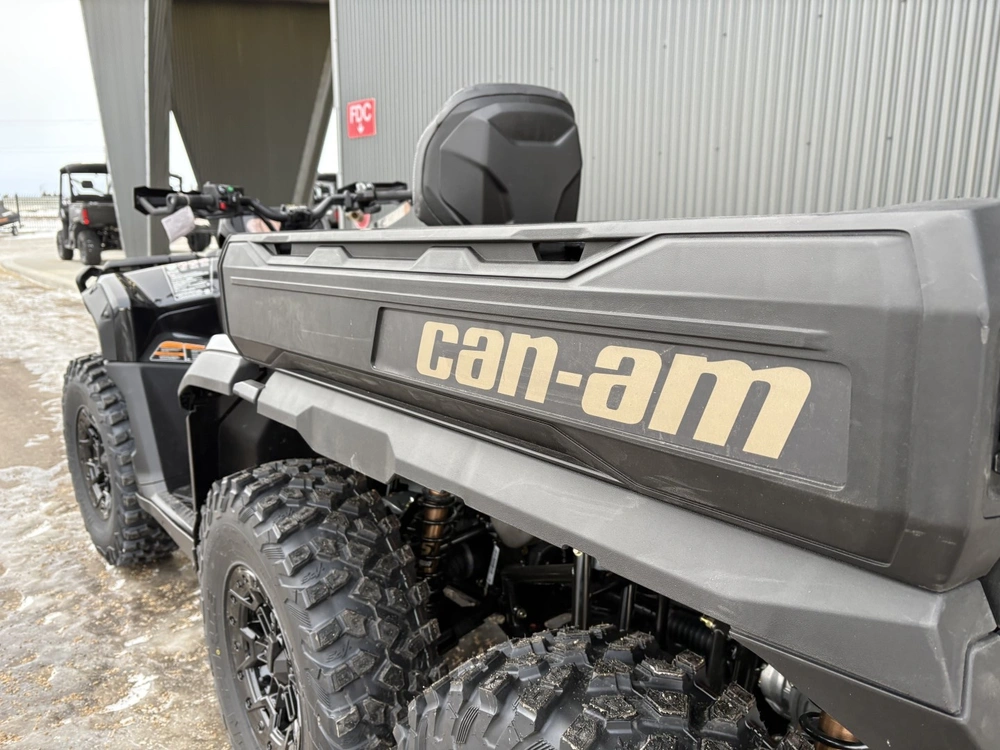 2026 Can-am Outlander Max 6x6 Backcountry 1000r alt