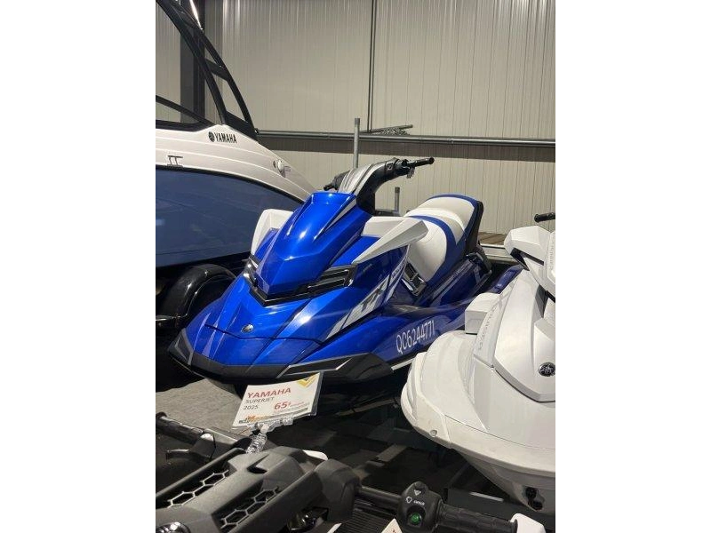 2017 Yamaha Fx Svho alt