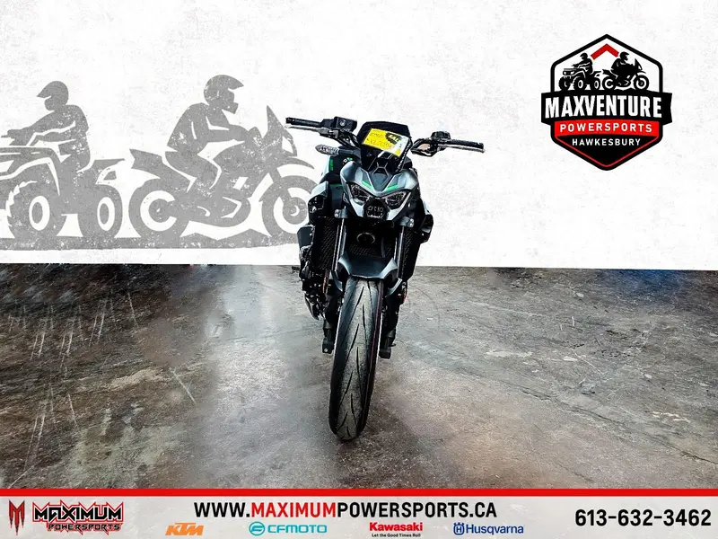 2025 Kawasaki Z900 thumbnail 8