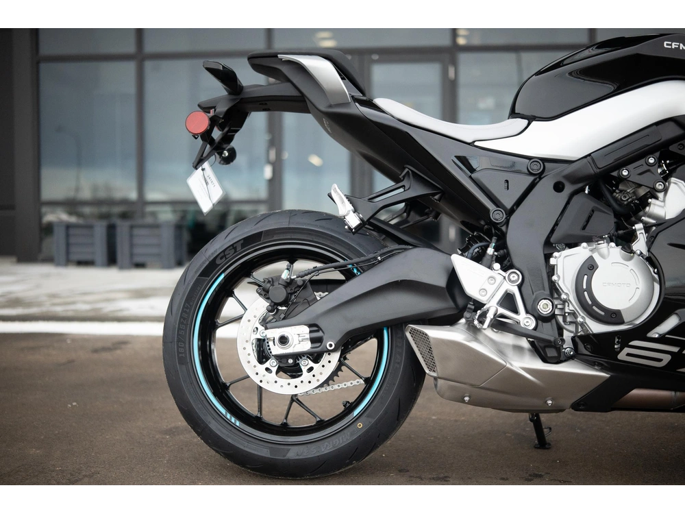 2026 Cfmoto 675ss alt