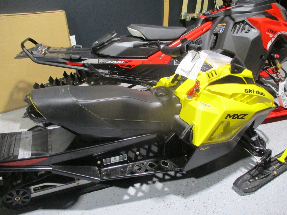2026 Ski-doo Mxz 200 Ywtc alt