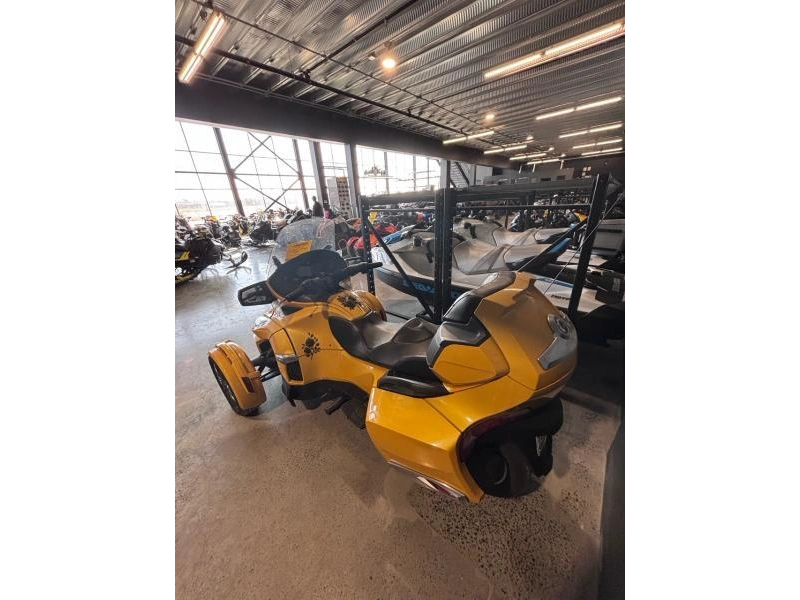 2014 Can-am Spyder Rt-s alt
