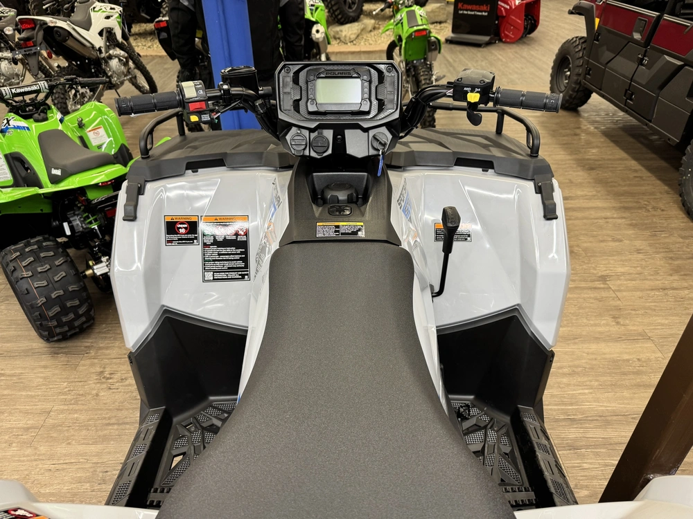 2026 Polaris Sportsman 570 alt