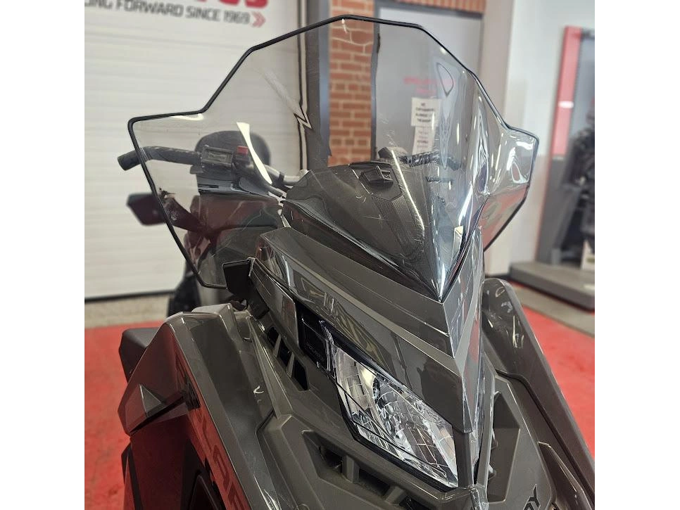 2025 Polaris 650 Indy Adventure 137 alt