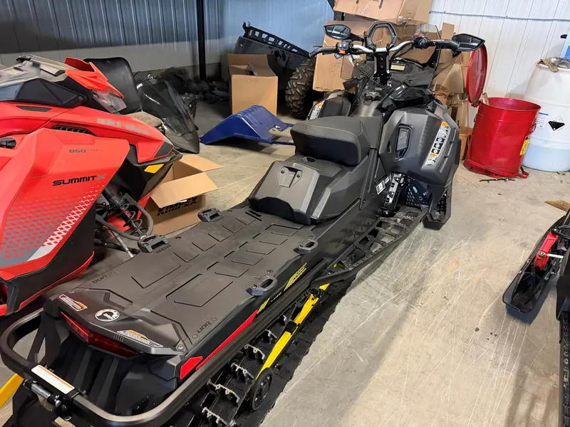 2025 Ski-Doo TUNDRA LE 600 ACE