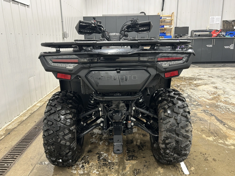 2025 Cfmoto Cforce 400 Black alt