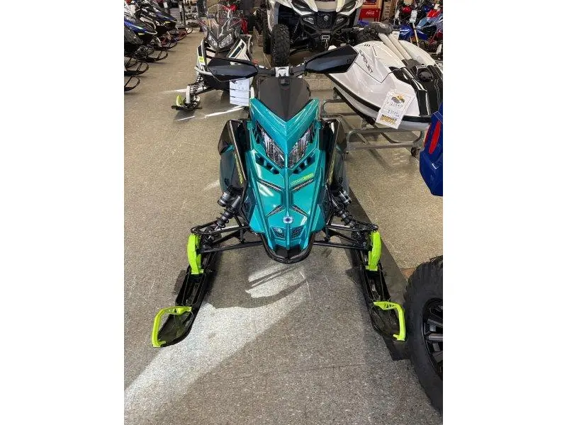 2025 Polaris 650 SWITCHBACK XC 146