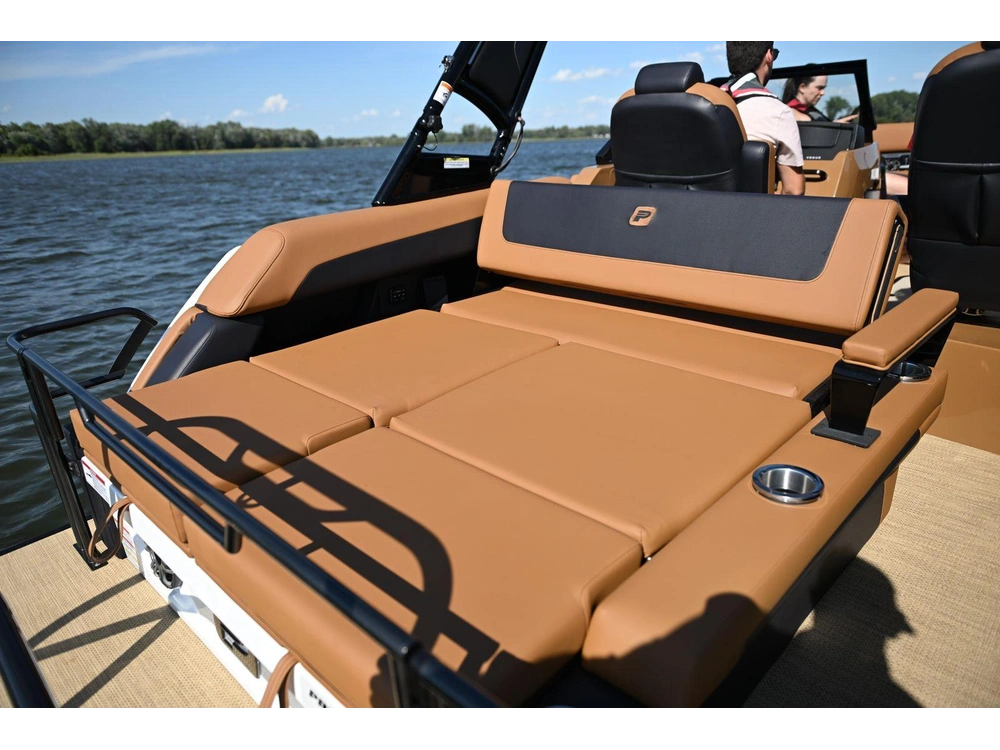 Princecraft Vogue 25rl / 300 V8 L Noir Metallisé Platinum 2026 alt