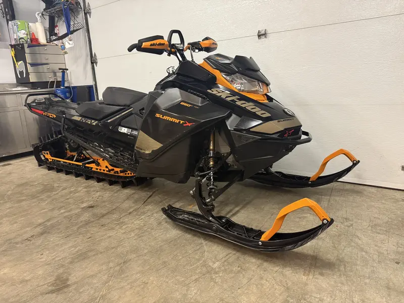 2020 Ski-Doo Summit x 850 165 expert package