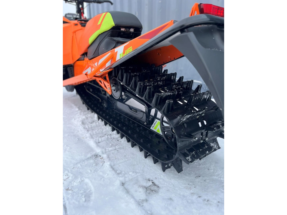 Arctic Cat Riot X Alpha One 2022 alt