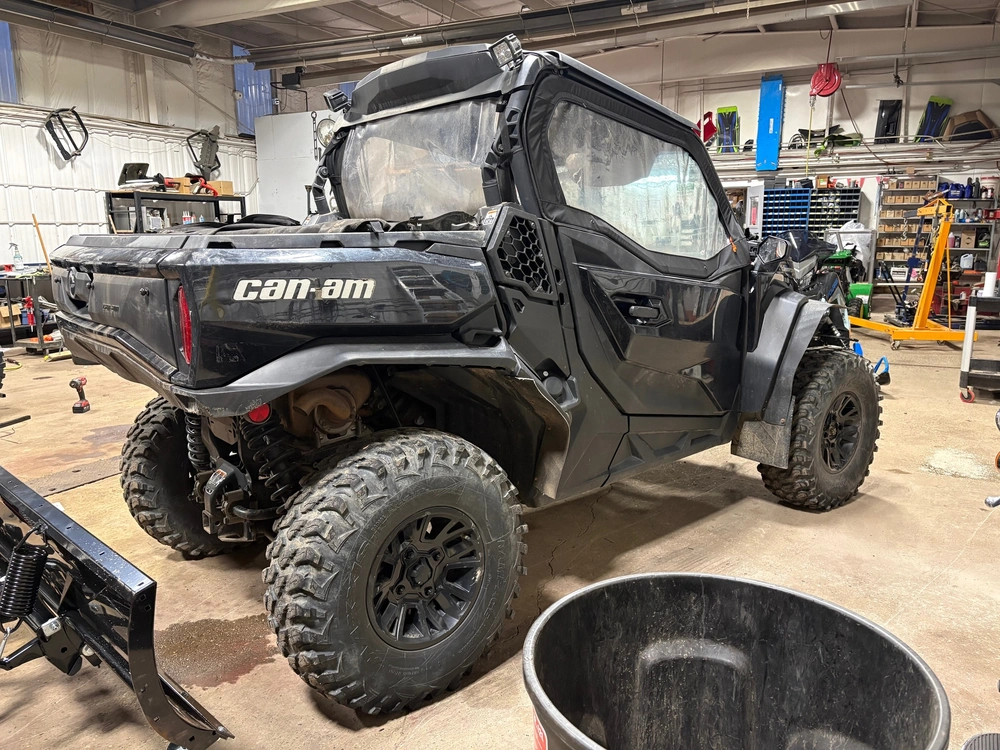 2022 Can-am Commander alt