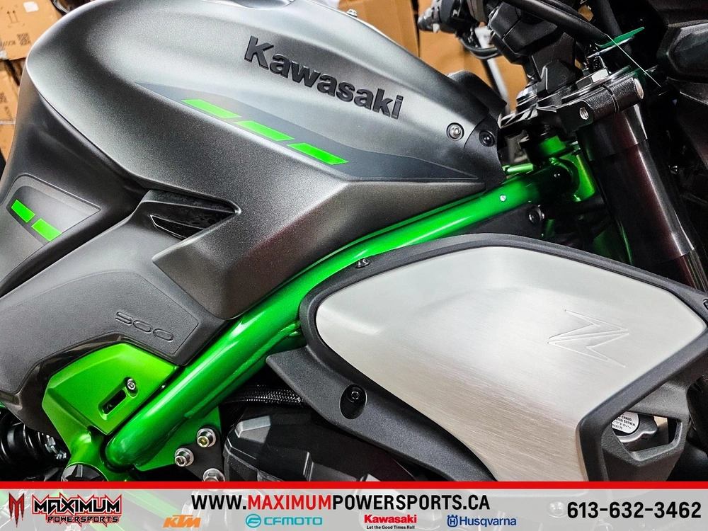 Kawasaki Z900 2025 alt