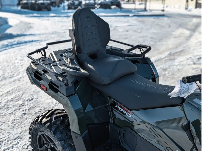 2026 Polaris Sportsman Touring 570 Premium // Treeline Green Metallic