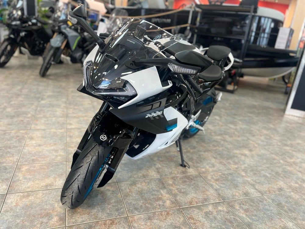 2026 Cfmoto 675ss alt