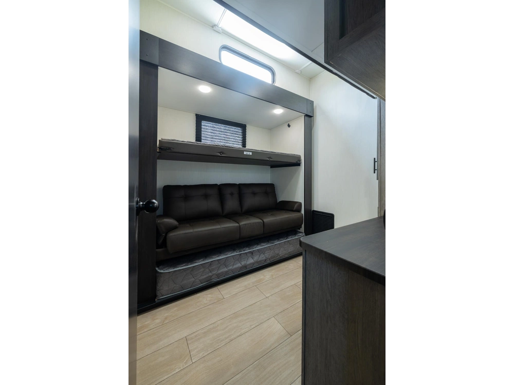 Arctic Wolf 3650 Suite 2026 alt