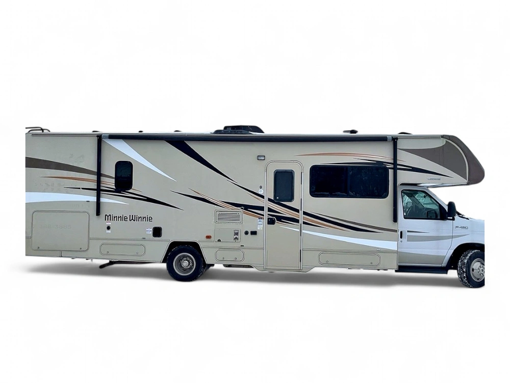2018 Winnebago Minnie Winnie 31g alt