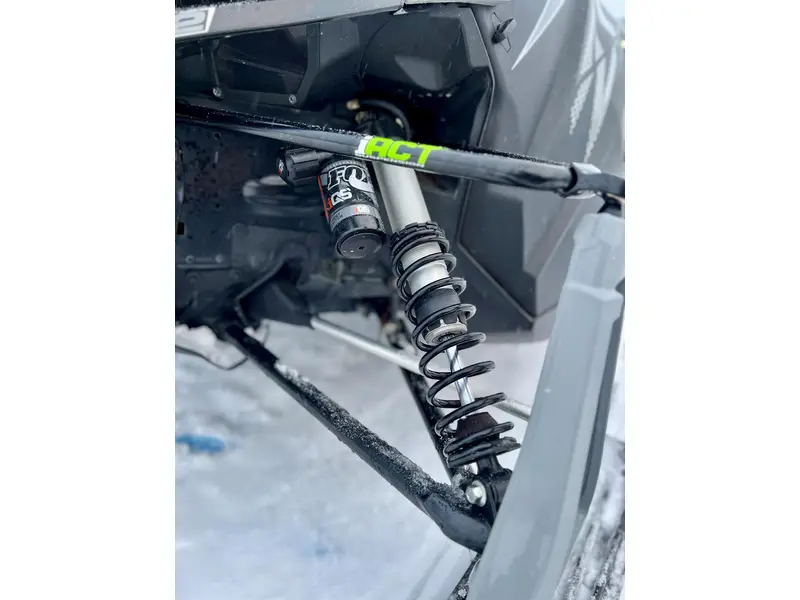 2019 Arctic Cat ZR8000