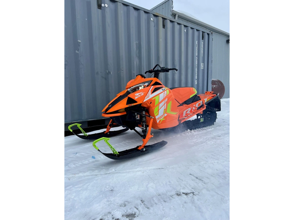 Arctic Cat Riot X Alpha One 2022 alt