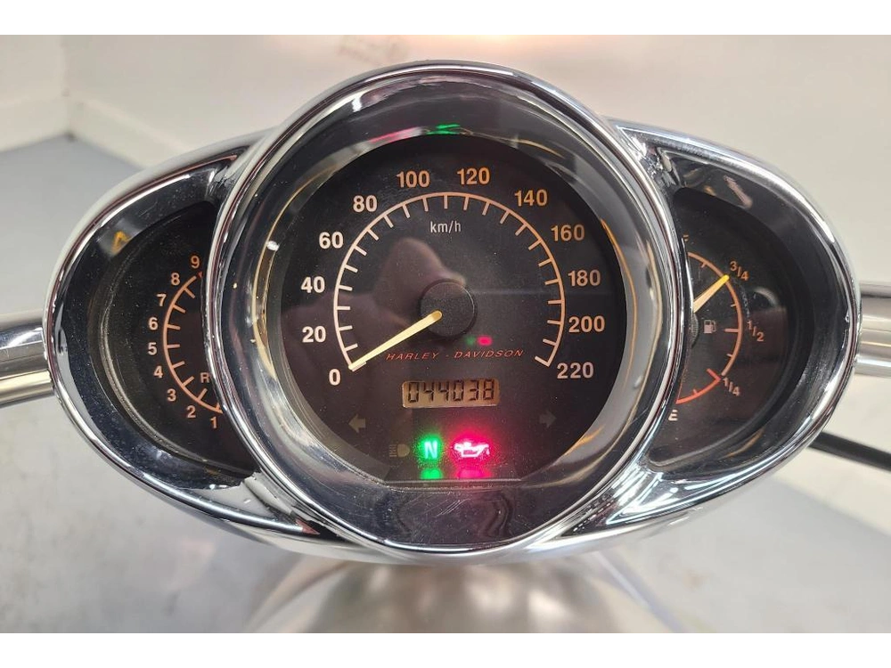 Harley-davidson V-rod 100eme Ann. 2003 alt