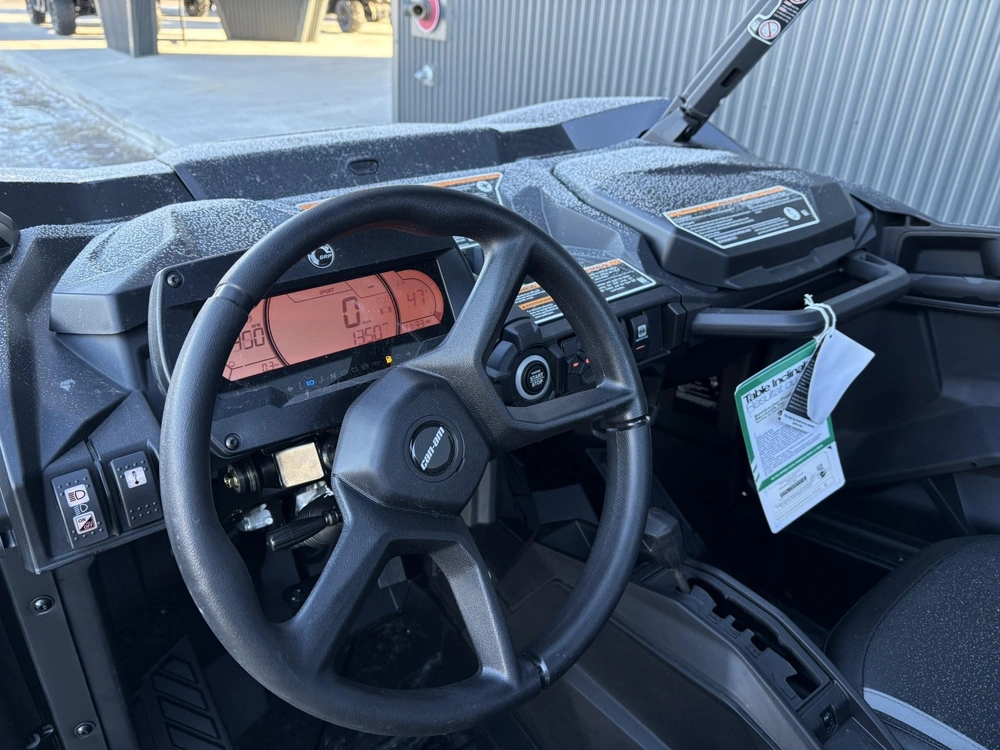 2026 Can-am Commander Xt 700 -9ata alt